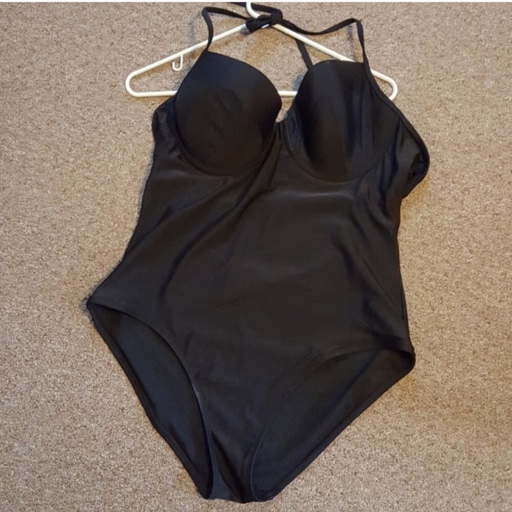 Old Navy one piece bathing suit